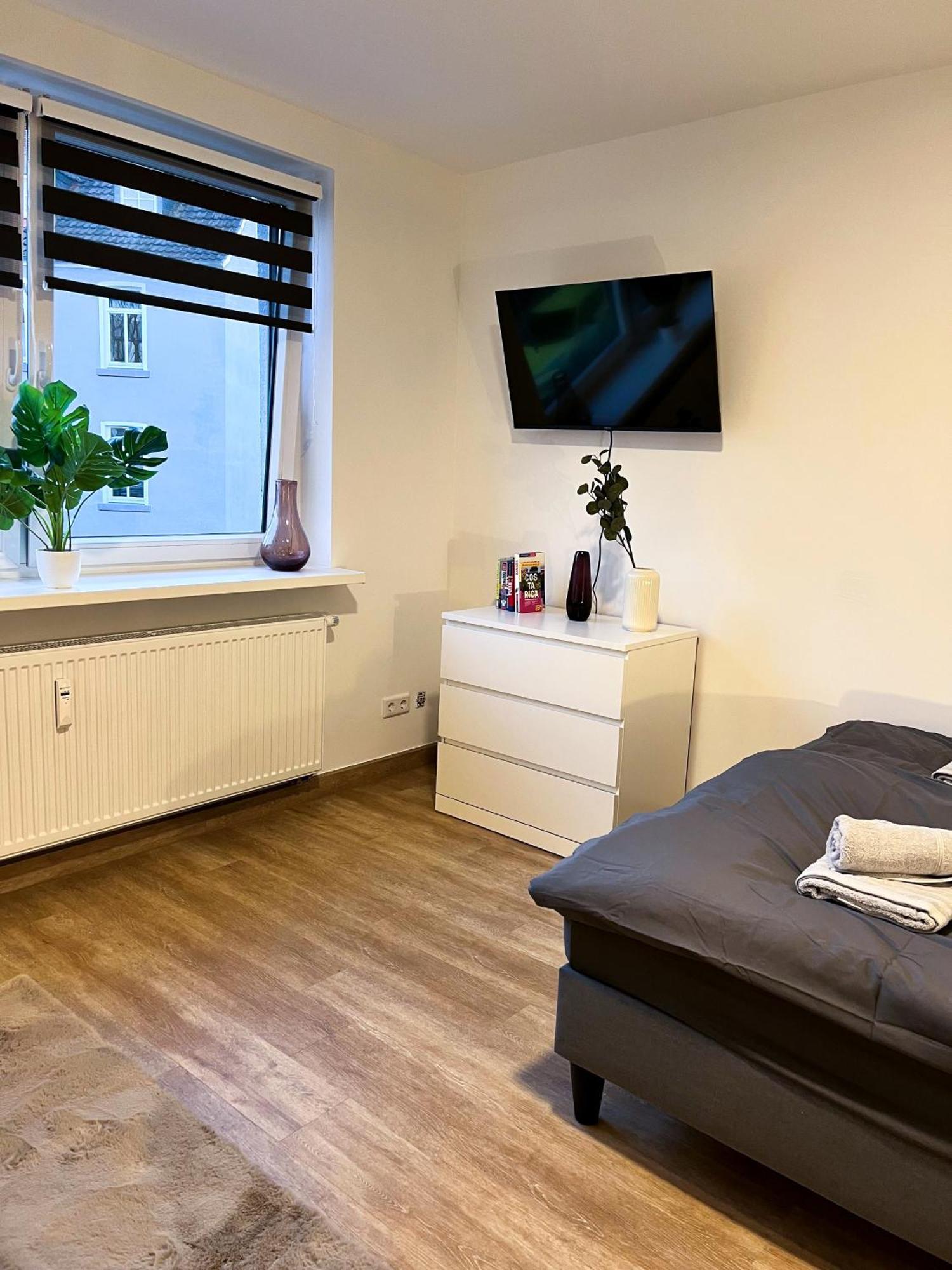Zentrale Wohlfuehloase Mit Parkplatz Lejlighed Osnabrück Eksteriør billede